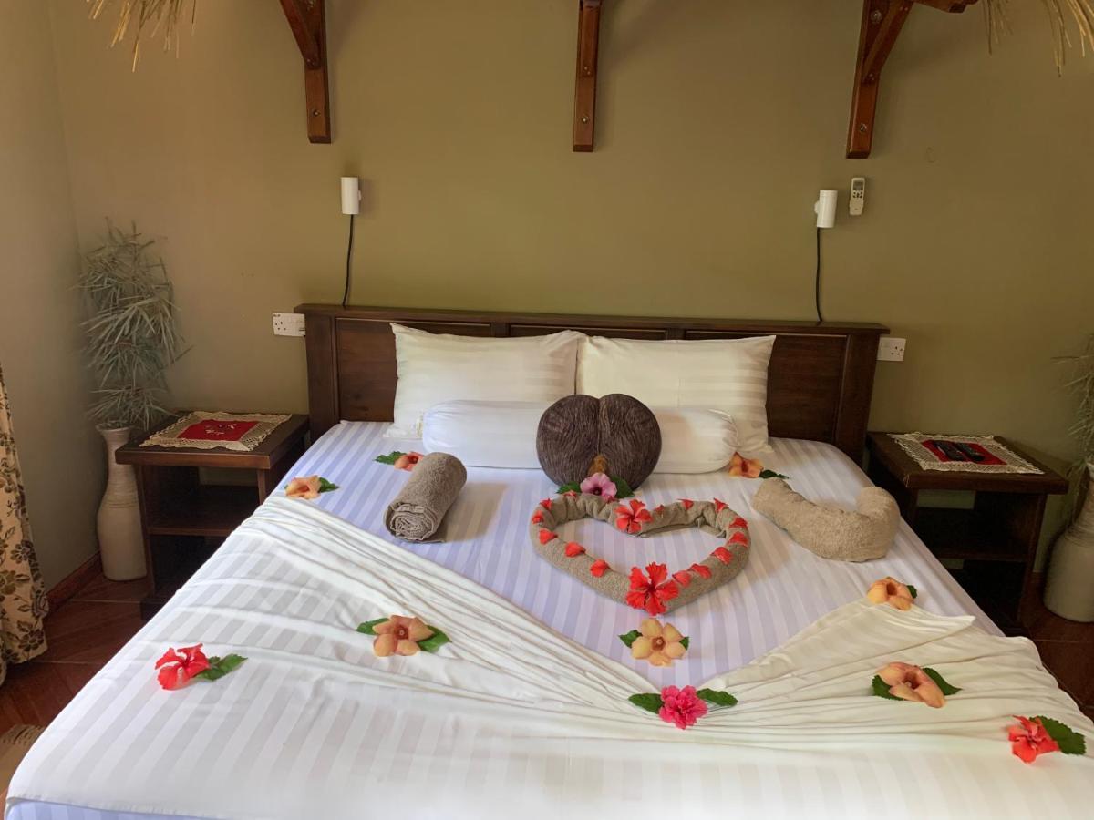 Island Bungalow ลาดิก ภายนอก รูปภาพ