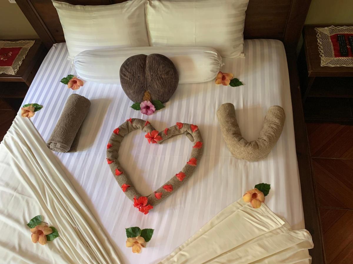 Island Bungalow ลาดิก ภายนอก รูปภาพ
