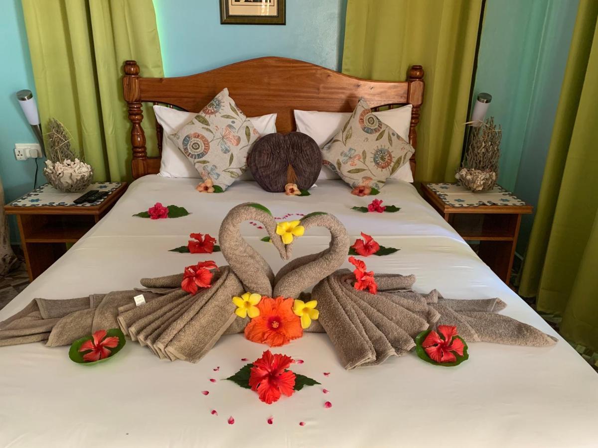Island Bungalow ลาดิก ภายนอก รูปภาพ