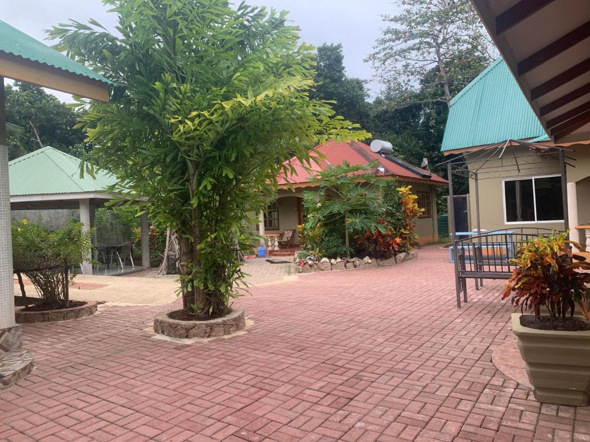 Island Bungalow ลาดิก ภายนอก รูปภาพ