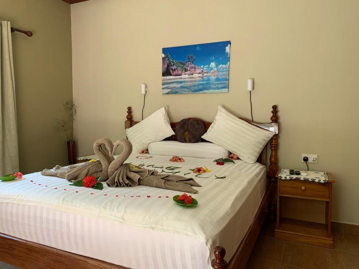 Island Bungalow ลาดิก ภายนอก รูปภาพ