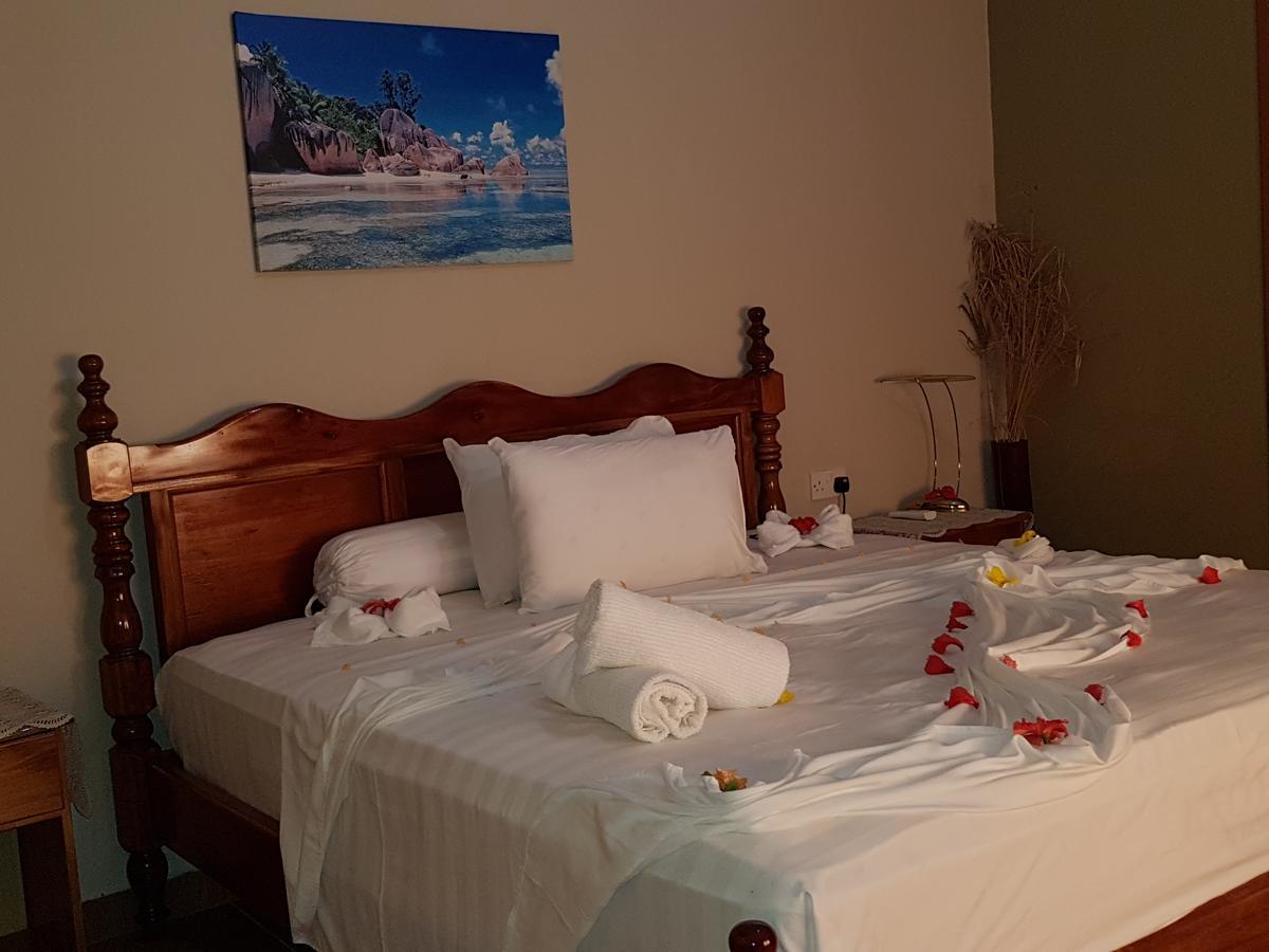 Island Bungalow ลาดิก ภายนอก รูปภาพ
