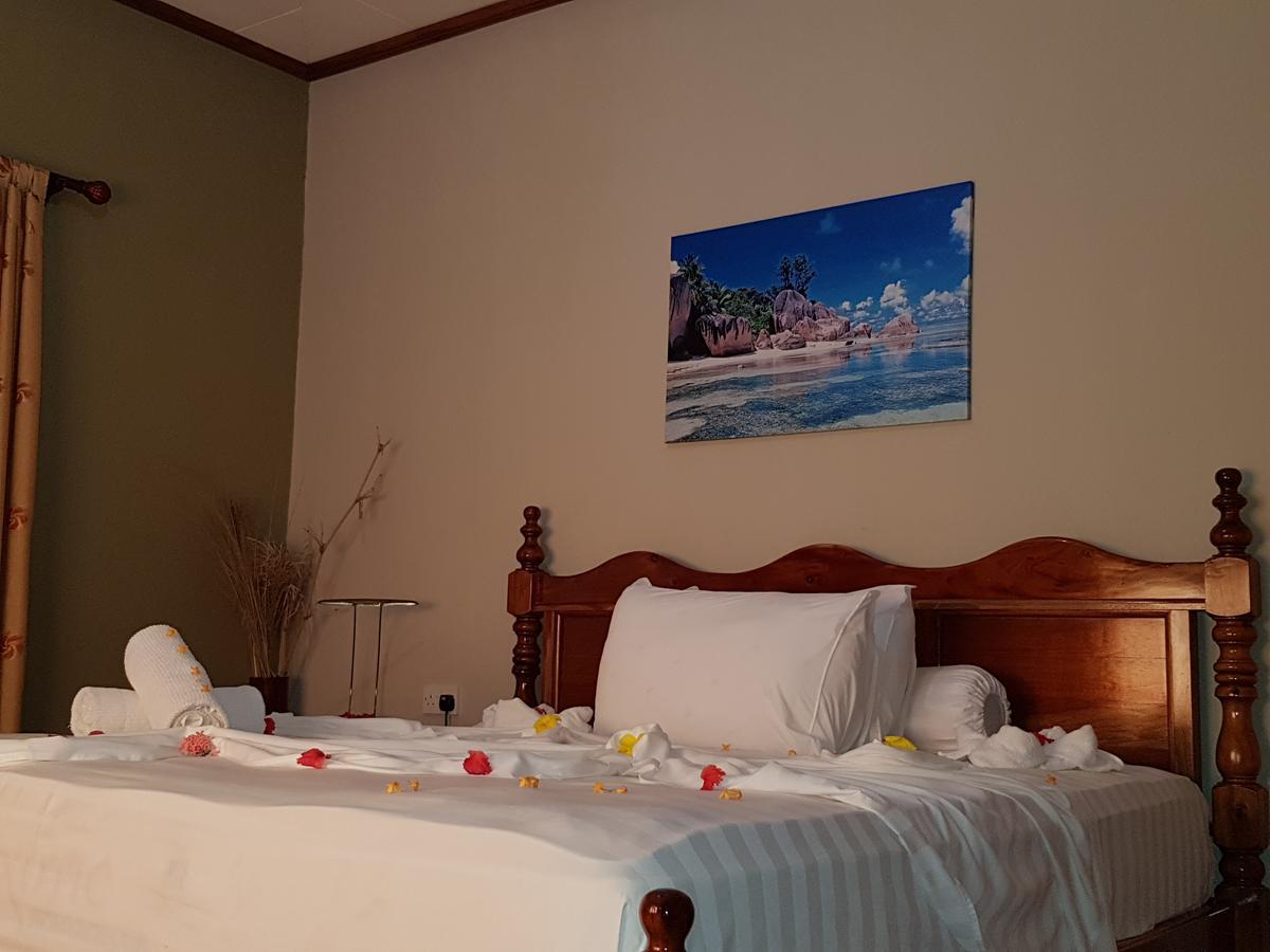 Island Bungalow ลาดิก ภายนอก รูปภาพ