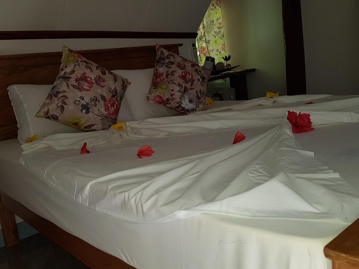 Island Bungalow ลาดิก ภายนอก รูปภาพ